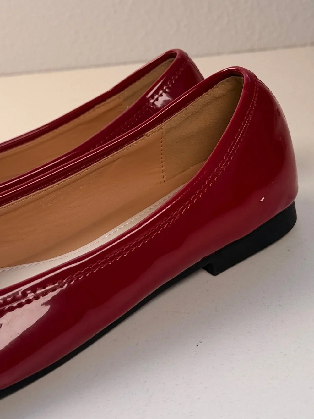 RABOESY Red Patent Tabi Split Toe Ballet Flats EU 39 US 8.5 Shoes